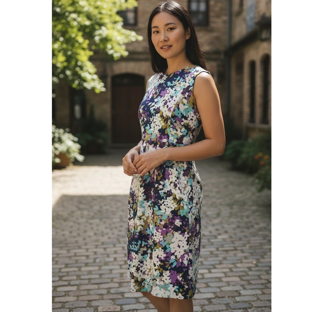 Land's End Women's Sleeveless Summer Floral Dress, Size 4 Elegant Round Neck